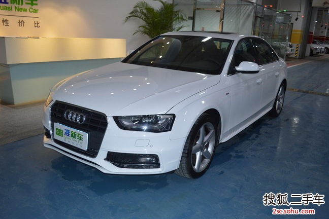 奥迪A4L2013款40 TFSI quattro运动型