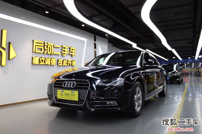 奥迪A4L2012款2.0TFSI 舒适型