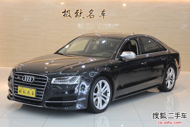 奥迪S82013款4.0TFSI quattro