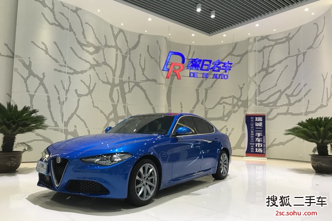 阿尔法罗密欧Giulia2017款2.0T 200HP 豪华版