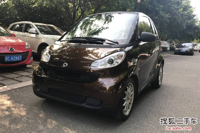 smartfortwo2011款1.0L MHD 硬顶标准版