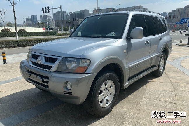 三菱帕杰罗2008款3.0 GLS 自动 四驱