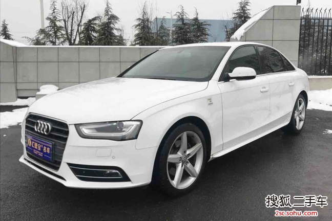 奥迪A4L2015款35 TFSI 自动标准型