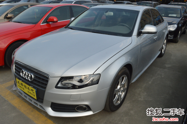 奥迪A4L2011款2.0TFSI 技术型