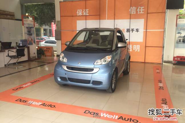 smartfortwo2013款1.0T 敞篷冰炫特别版