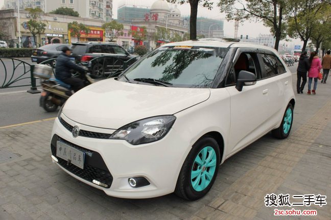 MG32014款1.5L 自动豪华版