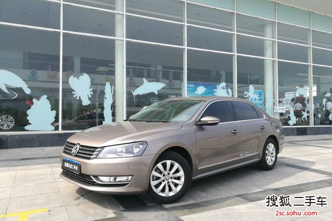 大众帕萨特2011款1.8TSI DSG尊荣版