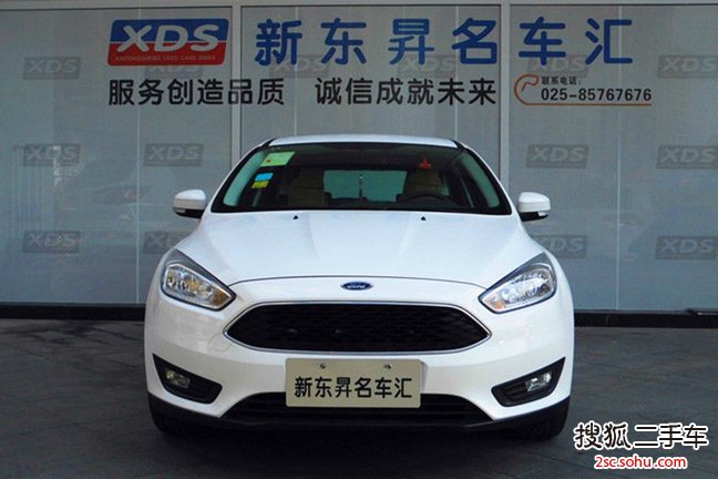 福特福克斯两厢2015款1.6L 自动舒适型