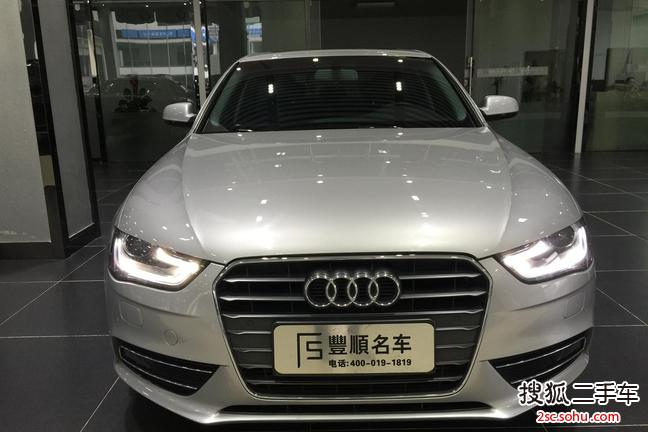 奥迪A4L2013款30 TFSI 自动舒适型