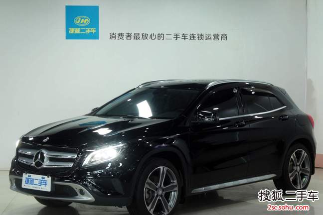 奔驰GLA级2015款GLA 260 4MATIC 