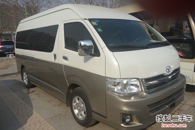 丰田HIACE2011款2.7L 自动标准版13座