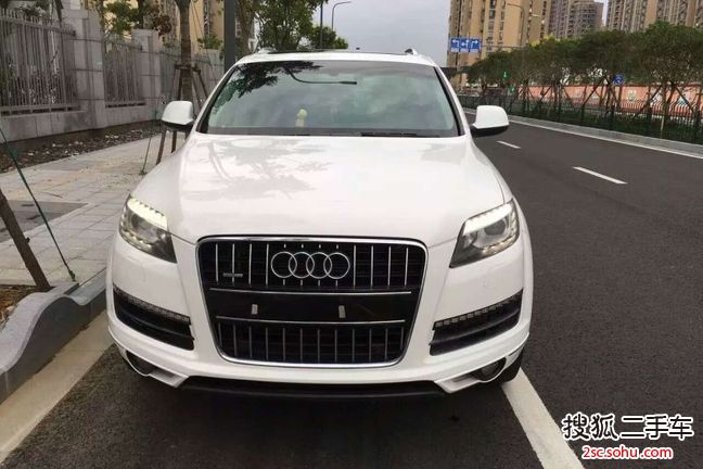 奥迪Q72011款3.0TFSI 技术型(L)