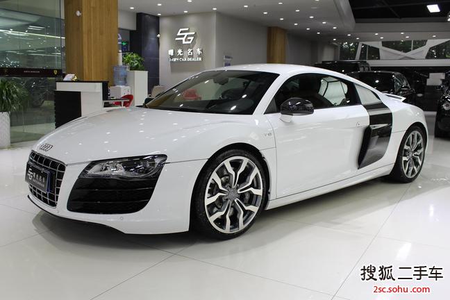 奥迪R82010款5.2FSI quattro