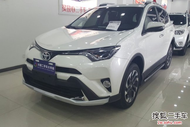 丰田RAV42016款荣放 2.5L 自动四驱尊贵版