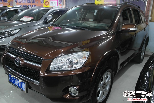 丰田RAV42011款2.4L 自动四驱豪华版 