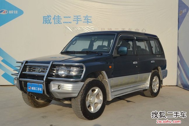 猎豹黑金刚2010款CFA6470L3 MT 4WD