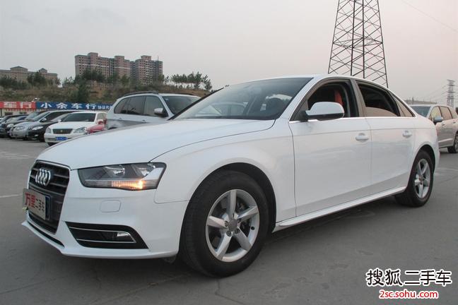 奥迪A4L2013款30 TFSI(1.8T)自动舒适型