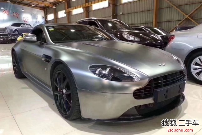 阿斯顿马丁V8 Vantage2012款4.7L S Coupe