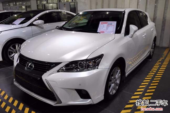 雷克萨斯CT200h2013款1.8L F SPORT版