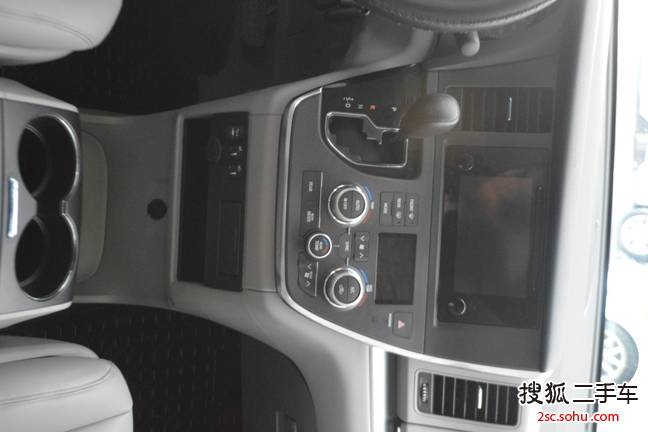 丰田Sienna2017款3.5L 加规版四驱LTD