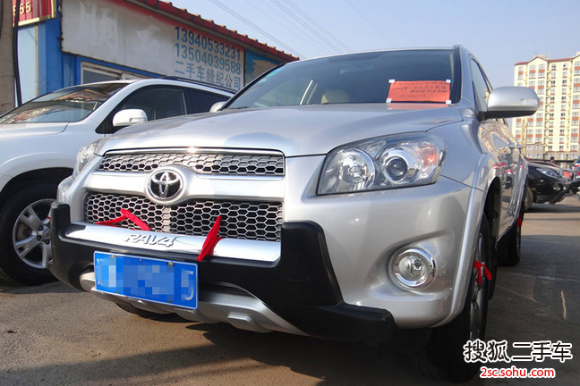 丰田RAV42013款2.0L CVT四驱新锐版 