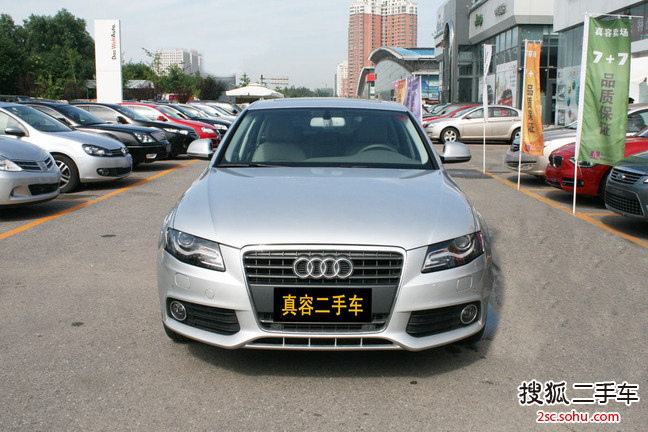 奥迪A4L2012款2.0TFSI 豪华型