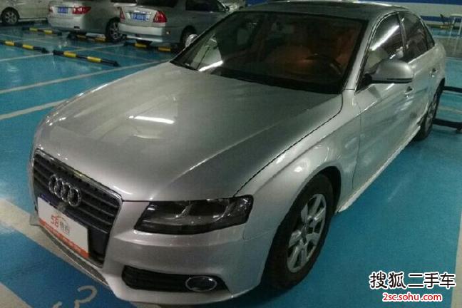 奥迪A4L2009款2.0TFSI 标准型