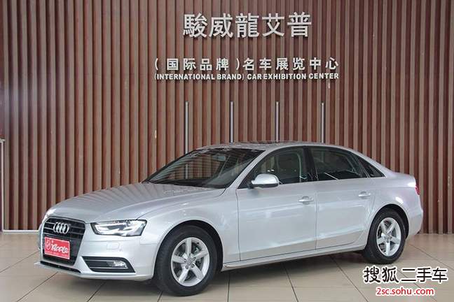 奥迪A4L2013款35 TFSI 自动标准型