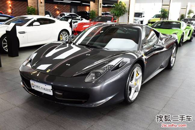 法拉利4582011款4.5L Italia