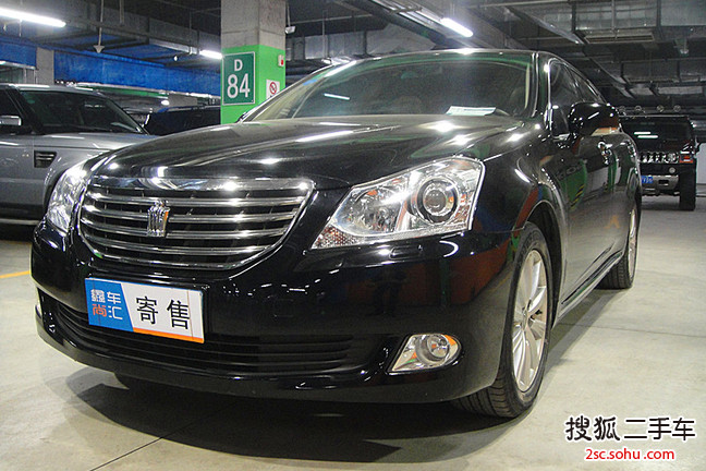 丰田皇冠2010款2.5L Royal 真皮天窗版