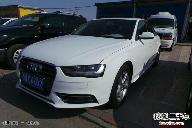 奥迪A4L2013款30 TFSI 自动舒适型