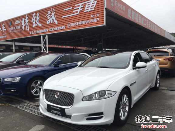 捷豹XJ2015款XJL 2.0T 两驱全景商务版