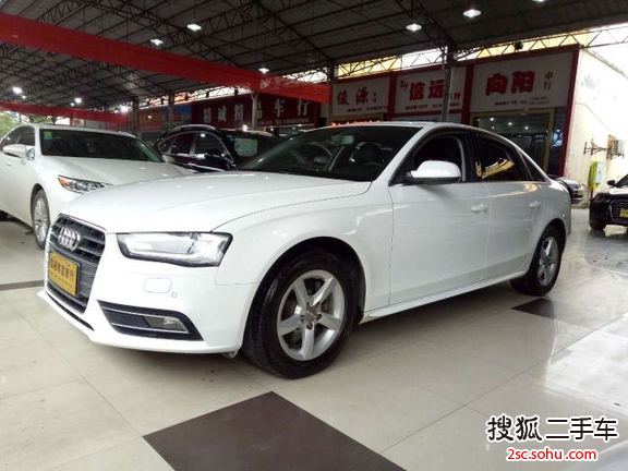 奥迪A4L2013款35 TFSI 自动舒适型