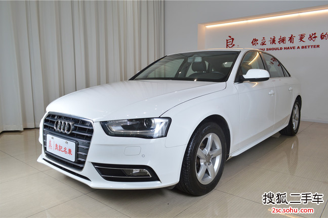 奥迪A4L2013款35 TFSI 自动标准型