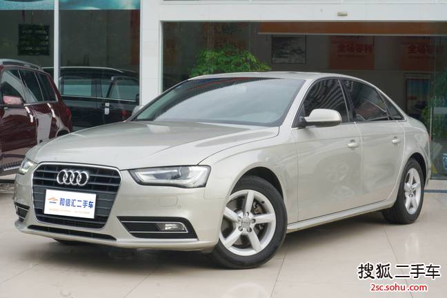 奥迪A4L2015款35 TFSI 自动标准型