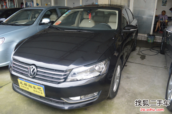 大众帕萨特2013款1.8TSI DSG 尊荣版