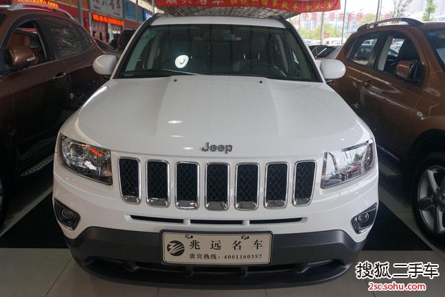 Jeep指南者2014款2.4L 四驱蛇行珍藏版