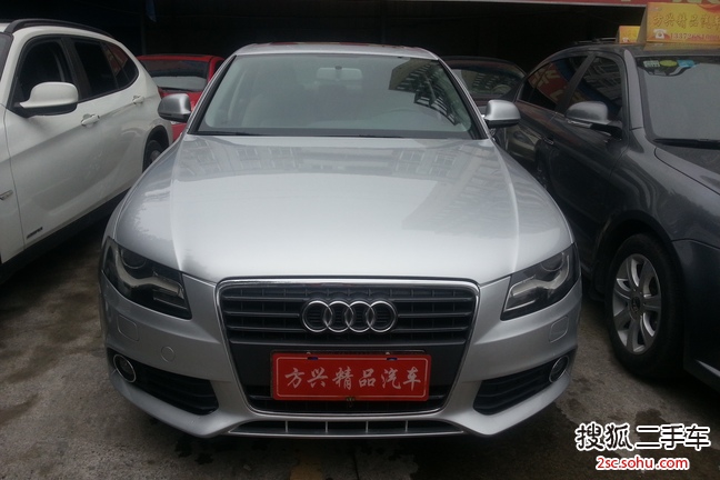 奥迪A4L2010款2.0TFSI 舒适型