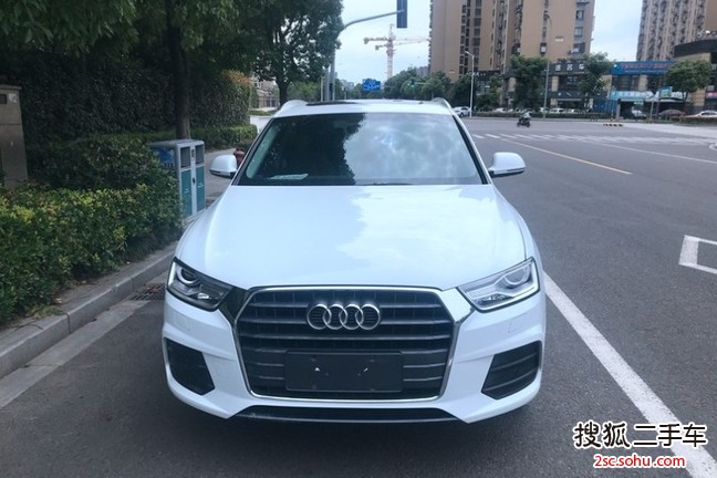 奥迪Q32016款30 TFSI 时尚型