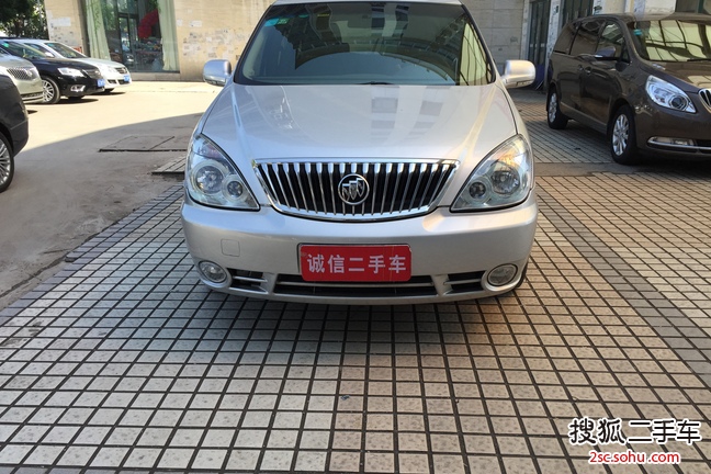 别克GL82011款2.4L LT 行政版