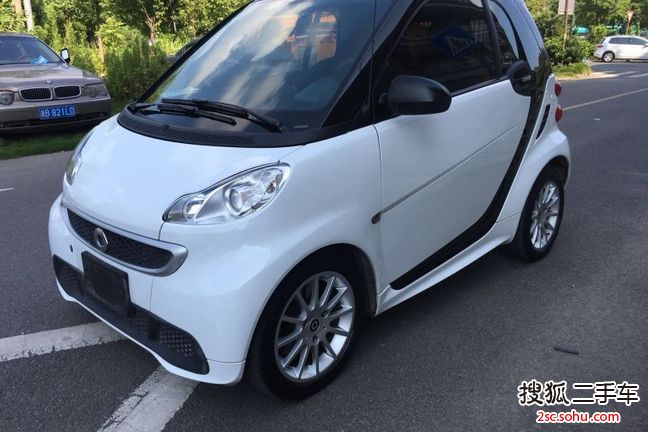 smartfortwo2015款1.0 MHD 舒适畅游版