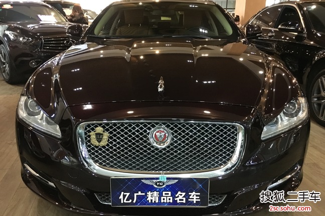 捷豹XJ2014款XJL 3.0 SC 四驱全景商务版