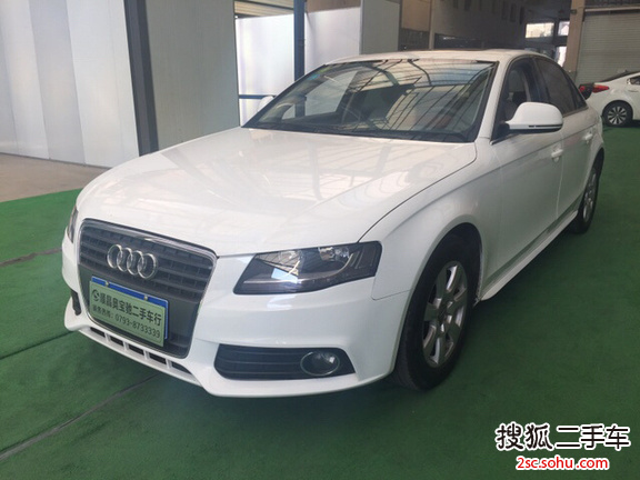 奥迪A4L2009款2.0TFSI 标准型