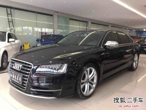 奥迪S82013款4.0TFSI quattro