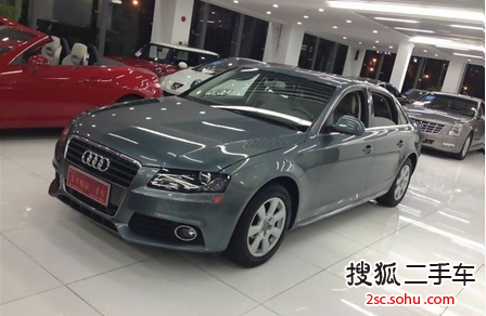 奥迪A4L2010款2.0TFSI 豪华型