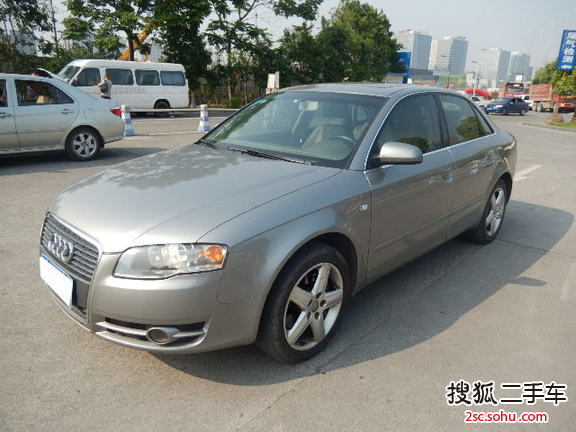 奥迪A42007款新A4 2.0T FSI 手自一体标准型