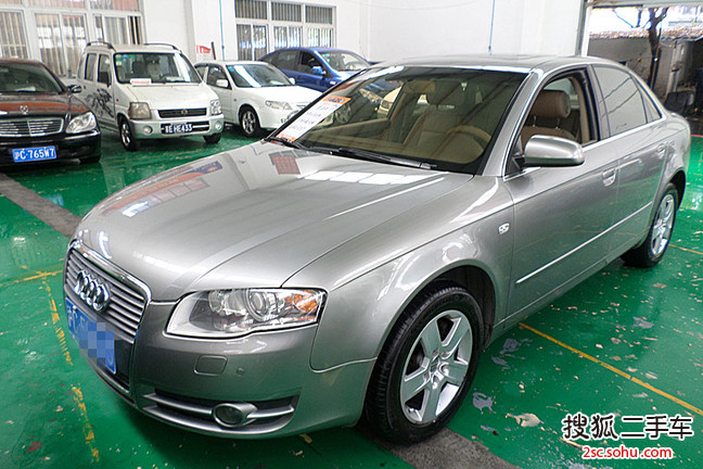 奥迪A42007款新A4 1.8T 手自一体基本型