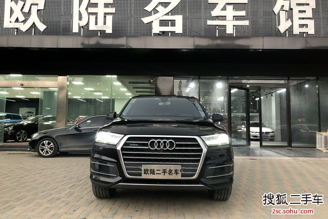 奥迪Q72016款45 TFSI S-Line运动型