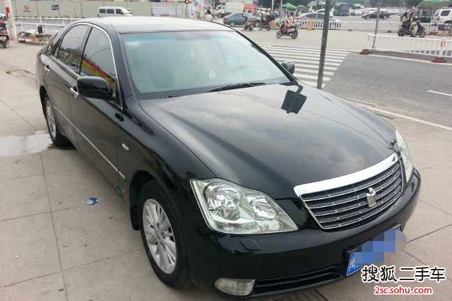 丰田皇冠2006款3.0 Royal Saloon