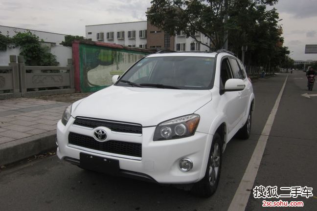 丰田RAV42013款2.0L CVT两驱都市版 